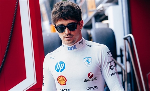 È solo venerdì - Leclerc sente l'aria di casa, ma occhio alle McLaren (e a Max)