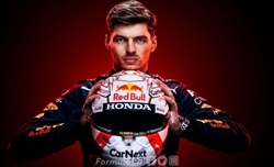 Ecclestone e Jos Verstappen in coro: Max ed Hamilton ormai alla pari - Ecclestone e Jos Verstappen in coro: Max ed Hamilton ormai alla pari