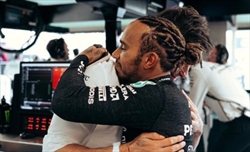 Ecco come Hamilton ha detto addio alla Mercedes: tutto nelle ultime 24 ore - Ecco come Hamilton ha detto addio a Wolff e alla squadra, tutto nelle ultime ore