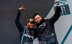 Ecco perché Hamilton non lascerà mai la Mercedes: “Insieme non abbiamo limiti” - Ecco perché Hamilton non lascerà mai la Mercedes “insieme non abbiamo limiti”