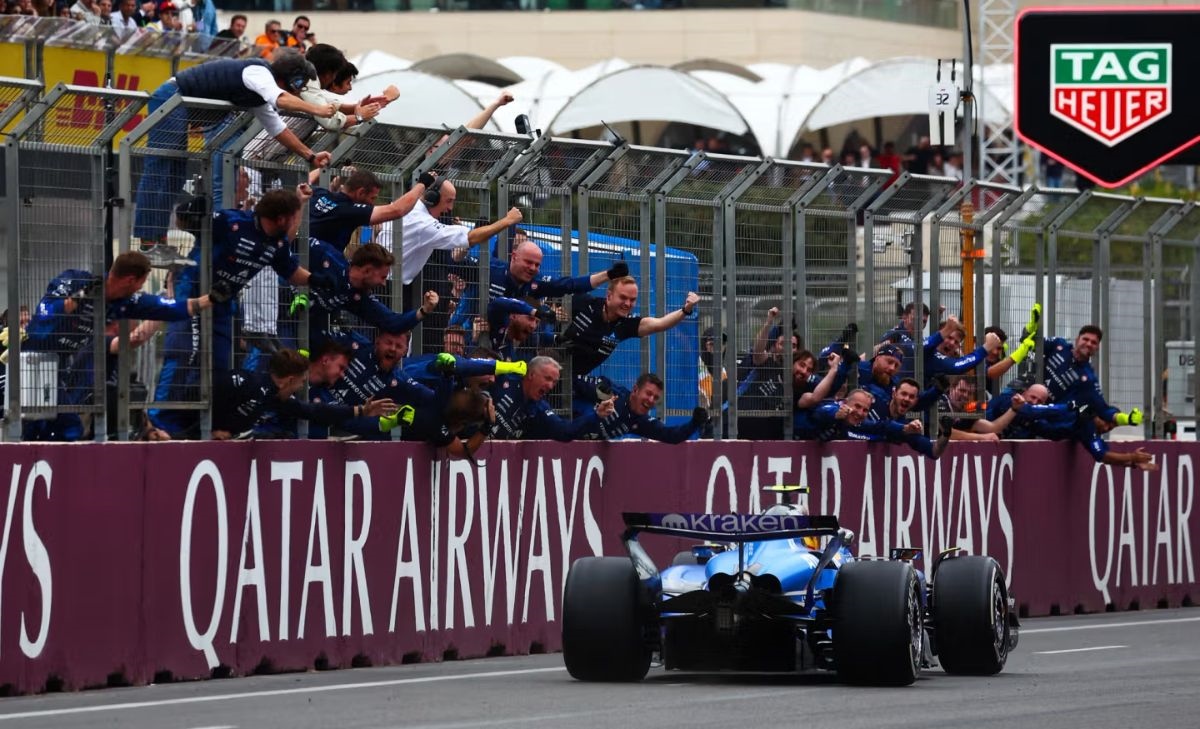 Ecco perchè quello di Baku è il podio più bello di Carlos Sainz