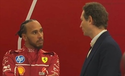 Elkann presente in Bahrain per i test, Hamilton ne approfitta: «Voglio imparare da lui» - Elkann presente in Bahrain per i test, Hamilton ne approfitta: «Voglio imparare da lui»