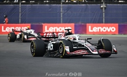 Era tutta colpa di Steiner? Komatsu fa sognare la Haas. E quella partnership con Toyota... - Era tutta colpa di Steiner? Komatsu fa sognare la Haas, e quella partnership con Toyota...