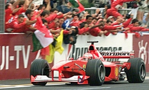 Evento speciale nella Schumacher Lounge di Monza, un'occasione anche per i tifosi - Evento speciale nella Schumacher Lounge di Monza, un'occasione anche per i tifosi
