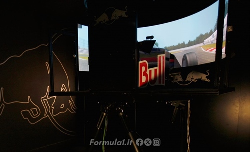 F1 2026, Vowles contro chi si lamenta: «Chiedetegli quanto ha guidato quelle auto»
