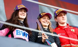F1 Academy, Pulling e Pin fanno gara a parte. Bel riscatto della Weug