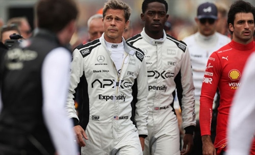 F1, Domenicali esulta per il successo nelle sale: «Pubblico in crescita, siamo felici»