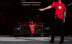 F1 - Focus sui test in Bahrain Day3: la Ferrari dovrà inventarsi qualcosa per battere la Red Bull