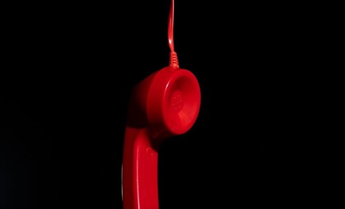 F1, il mercato piloti si muove. L'indizio arriva da un telefono rosso... Ferrari  - F1, il mercato piloti si muove. L'indizio arriva da un telefono rosso... Ferrari 