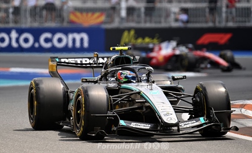 F1, la Mercedes ha lavorato su un nuovo schema di flusso per il Canada - F1, la Mercedes ha lavorato su un nuovo schema di flusso per il Canada