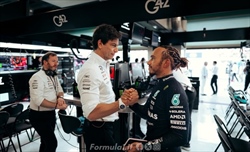 F1 - Svelato il patto segreto di Toto Wolff a Lewis Hamilton: i dettagli 