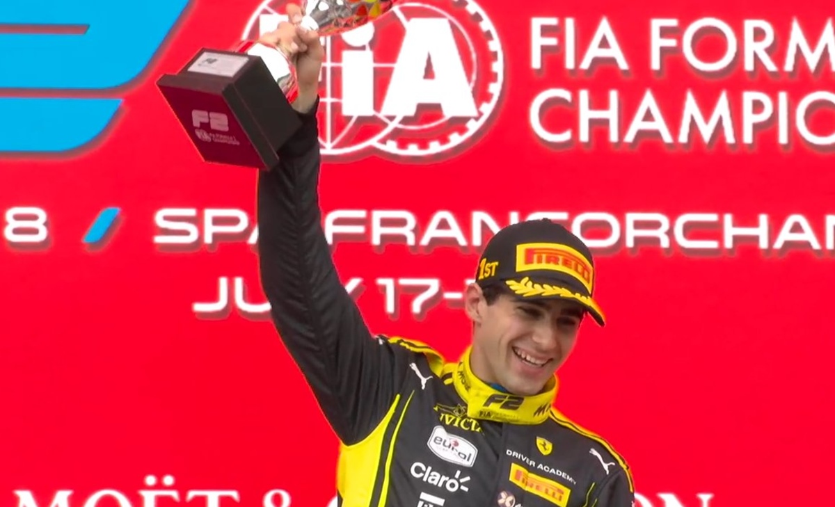 F2, Belgio - Feature Race: gara folle a Spa, vince Camara. Paura per Van Hoepen