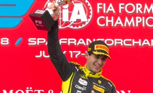 F2, Belgio - Feature Race: gara folle a Spa, vince Camara. Paura per Van Hoepen - F2, Belgio - Feature Race: gara folle a Spa, vince Camara. Paura per Van Hoepen