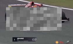 F4 cinese - Una Ferrari in Formula 4? Il clone della SF-24 viene oscurato in diretta TV