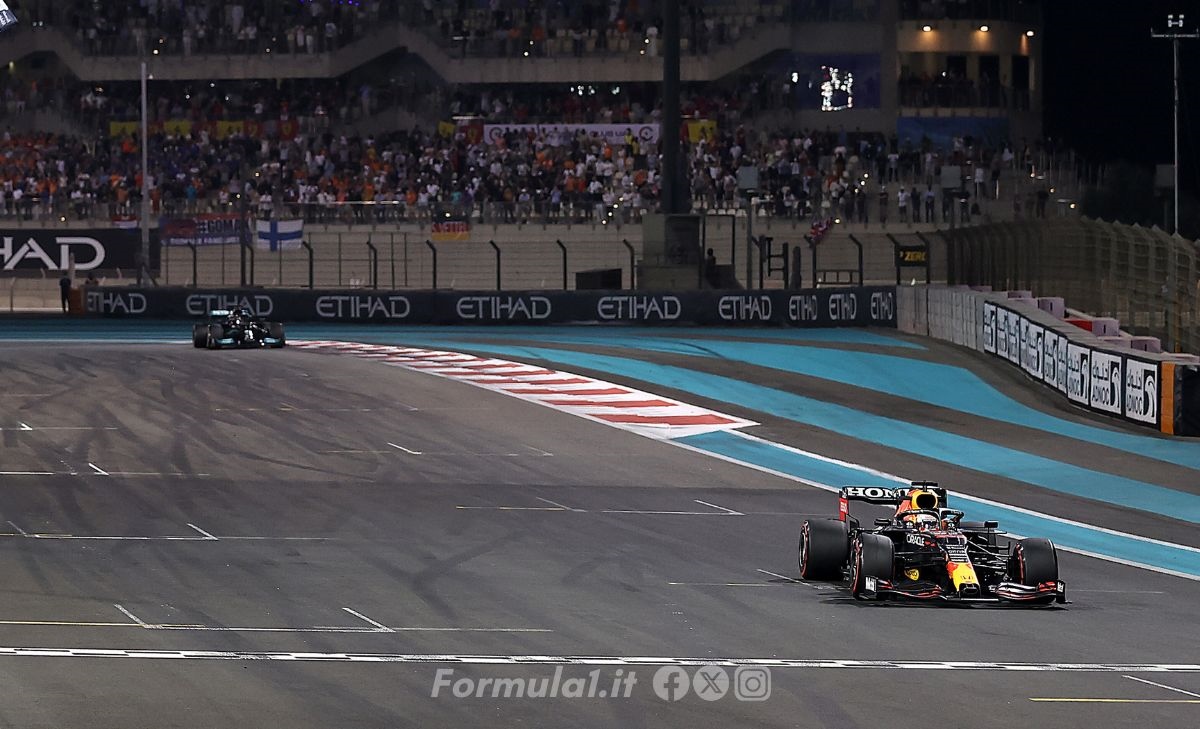 Fallito il tentativo di pace tra Lewis Hamilton e la Safety Car