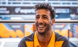 FEA, Ricciardo ne conferma il significato: «L’avevo usato anche in Red Bull. Mi carica»