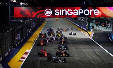 Ferrari, ahi ahi ahi a Singapore, Hamilton ringrazia e allunga  - Ferrari, ahi ahi ahi a Singapore, Hamilton ringrazia e allunga 
