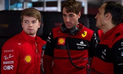 Ferrari, al via i test a Fiorano con Shwartzman sulla SF-21 (da domani Leclerc e Sainz): le immagini - Ferrari, al via i test a Fiorano: tutte le immagini