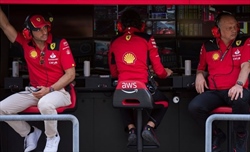 Ferrari, arriva il nuovo muretto box: più tecnologia e diversa disposizione degli ingegneri  - Ferrari, arriva il nuovo muretto box: più tecnologia e nuova disposizione degli ingegneri 