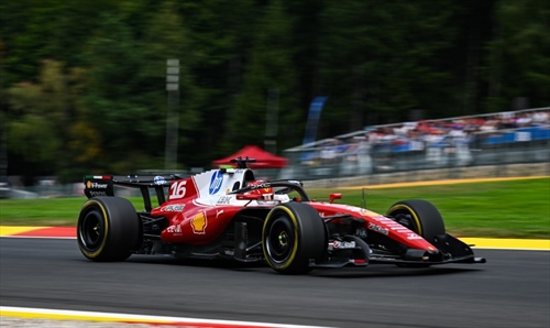 Ferrari beffata in Q3. Vasseur: «La bandiera gialla ha danneggiato Leclerc»