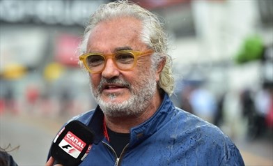 Ferrari, Briatore: «Leclerc? Sottovalutato. Hamilton senza macchina non farà la differenza»