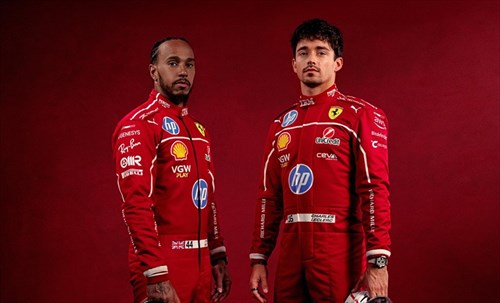 Ferrari, cambio colore per Monza. Svelato il possibile merch del GP d'Italia: le foto 