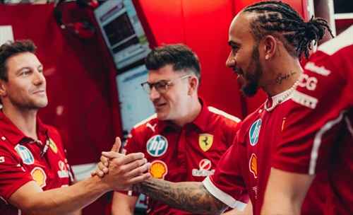 Ferrari, chi prende Hamilton deve starlo a sentire