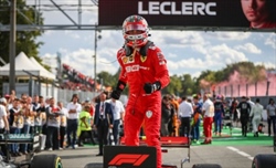 Ferrari e Leclerc ancora insieme: l’annuncio ufficiale - Ferrari e Leclerc insieme fino al 20..: l'annuncio ufficiale