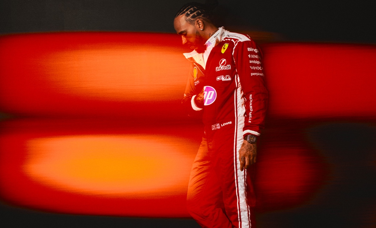 Ferrari, ecco le tute 2026: tute le immagini