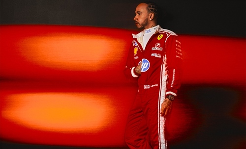 Ferrari, ecco le tute 2026 - Ferrari, ecco le tute 2026: tute le immagini