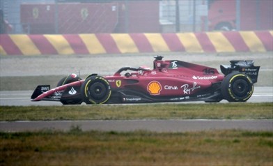 Ferrari F1-75, prima immagine in pista