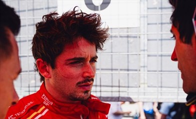 Ferrari, gara senza bere per Leclerc: problemi al drink system o ricerca della peso limite?