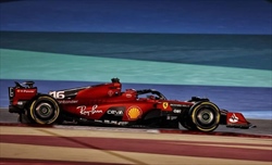 Ferrari, Gené: «La Red Bull è molto stabile, la Ferrari ieri era molto nervosa»