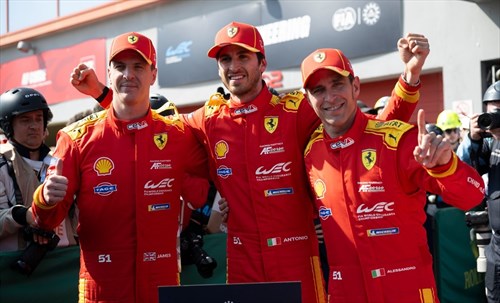 Ferrari, Giovinazzi emoziona Imola e sogna. Ma in gara chiede «intelligenza» - Ferrari, Giovinazzi emoziona Imola e sogna. Ma in gara chiede «intelligenza»