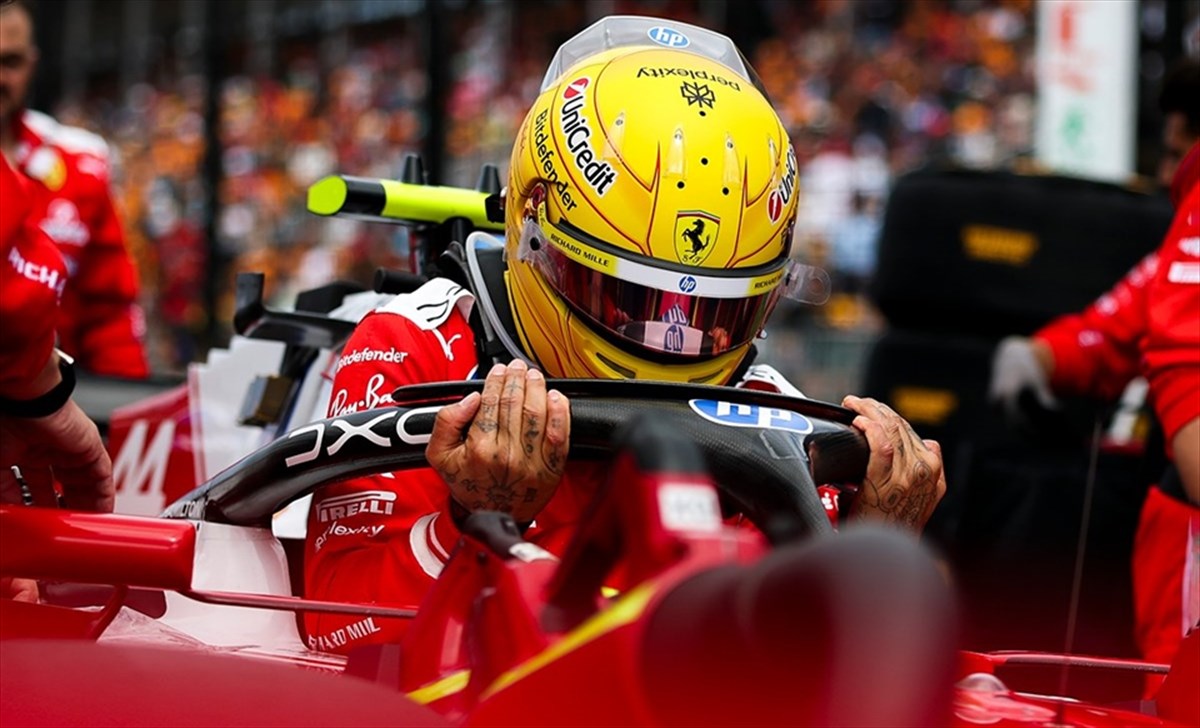 Ferrari, Hamilton amareggiato in radio a fine gara: «Non dobbiamo farlo più»