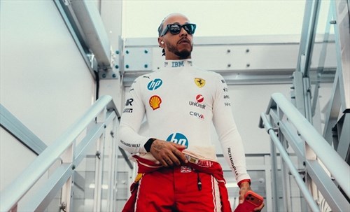 Ferrari, Hamilton controcorrente: «Imola non è ideale. Adoro il Medio Oriente«