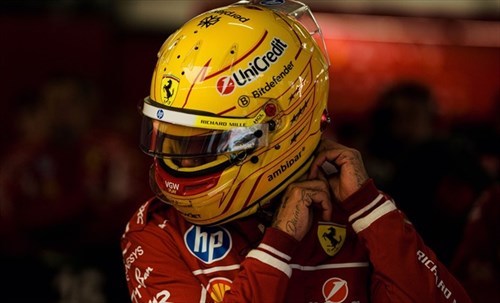 Ferrari, Hamilton critico in radio: «Il posteriore è instabile». Dubbi sulla sospensione?