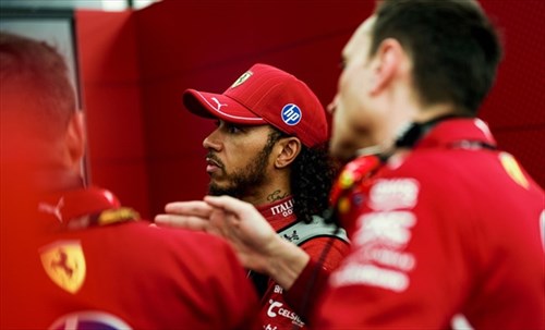 Ferrari, Hamilton dispiaciuto in radio: «Non è ciò che volevate, lavorerò ancora di più...»