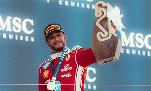 Ferrari, Hamilton e gli «avvistamenti dal medico»: le causa dell'infortunio del 2025 