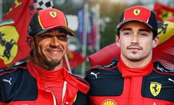 Ferrari, Hamilton scelto come leader della rinascita: perché non Leclerc? - Ferrari, Hamilton scelto come leader della rinascita: perché non Leclerc?