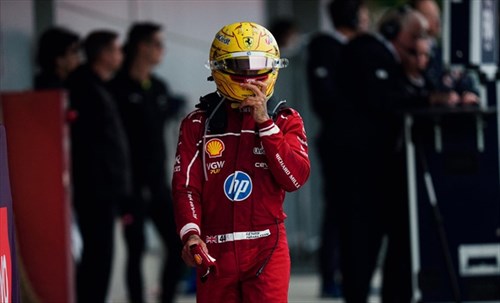 Ferrari, Hamilton sfoga la sua delusione in radio: «Mi dispiace, ma vi sono grato...»