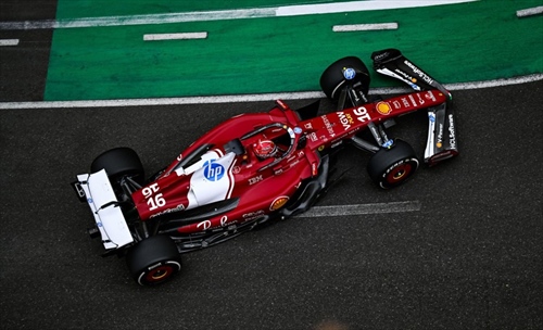 Ferrari in affanno a Baku: il cambio di setup penalizza Leclerc  - Ferrari in affanno a Baku: il cambio di setup penalizza Leclerc 
