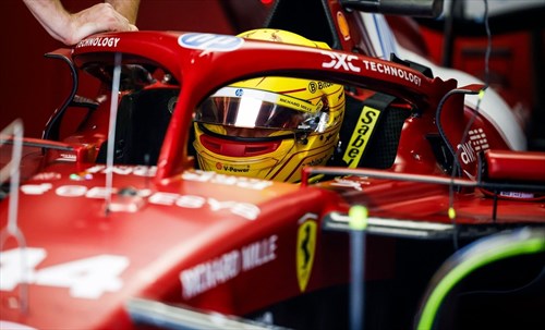 Ferrari, l'emozionante team radio di Hamilton dopo la sua prima pole con il Cavallino