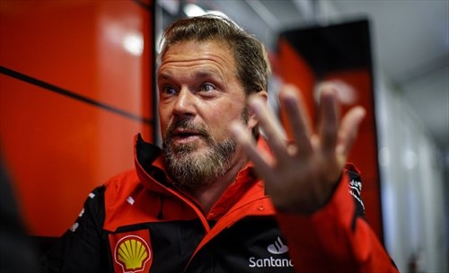 Ferrari, l'ex avverte: «Maranello? Difficile, la politica può superare il lavoro»