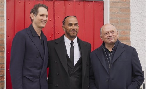 Ferrari, l'ex pilota attacca Elkann: «Doveva parlare con i piloti, è facile...» - Ferrari, l'ex pilota attacca Elkann: «Doveva parlare con i piloti, è facile...»