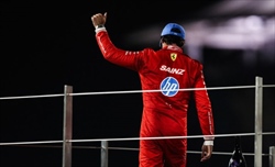 Ferrari - L'ultimo omaggio a Sainz, Vasseur: «Quando era lento vettura non al top»