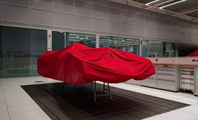 Ferrari, la nuova SF-23 è pronta: arrivano le prime immagini della rossa