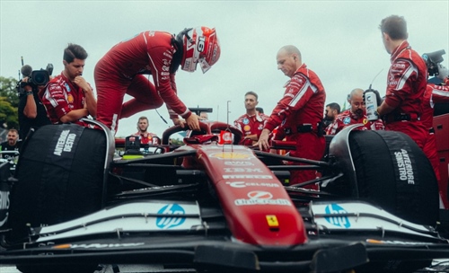 Ferrari: Las Vegas complicata, Vasseur sorvola sugli episodi negativi - Ferrari: Las Vegas complicata, Vasseur sorvola sugli episodi negativi