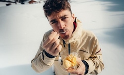 Ferrari, Leclerc aprirà una gelateria a Milano: i dettagli