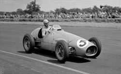 F1 - Quella statistica che in pochi conoscono fa sognare Leclerc e la Ferrari - Ferrari, Leclerc può sognare il titolo: una rara statistica è dalla sua parte